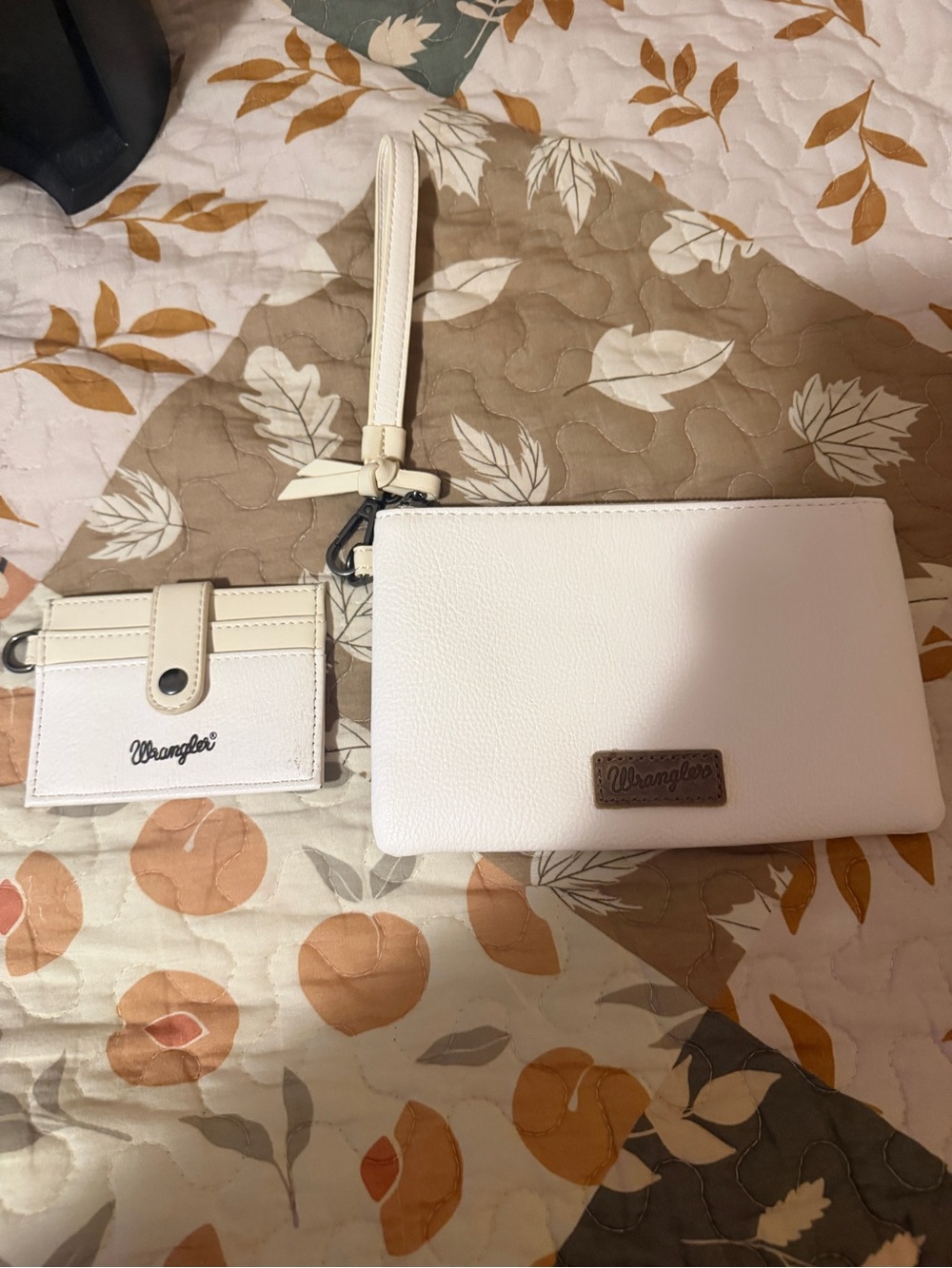 Wrangler Wristlet/Card Holder Set